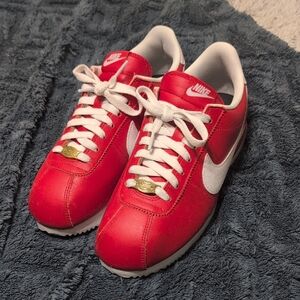 Nike Cortez Mens/Womens Red Sneakers